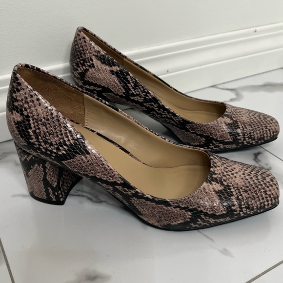 Naturalizer Brown Snakeskin Print Heels size 8.5 - Picture 1 of 6